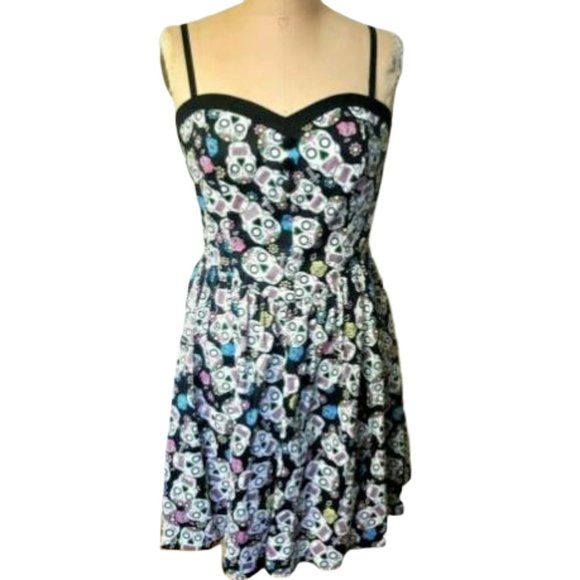 Calaveras Fit & Flare 50s vibe skulls pin up dress - Picture 5 of 10
